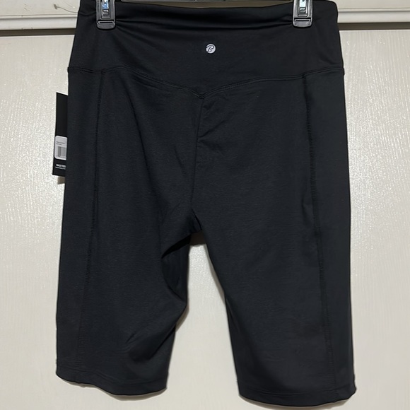 🆕Bally Total Fitness Women’s Short Size XL - Picture 2 of 10